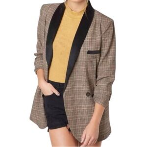 Gimmicks Plaid Women's Blazer with Black Lapel